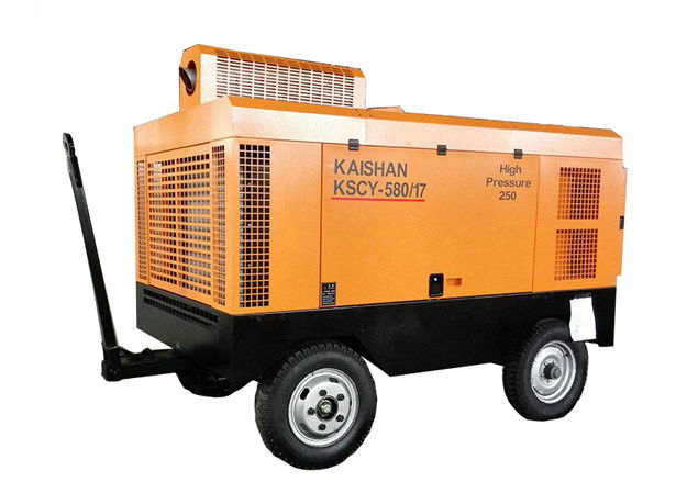 Compresseur de forage à air de capacité d'huile de 48L Cu-mmins 6CTA8.3 - C260 Pression de travail de 17 bar