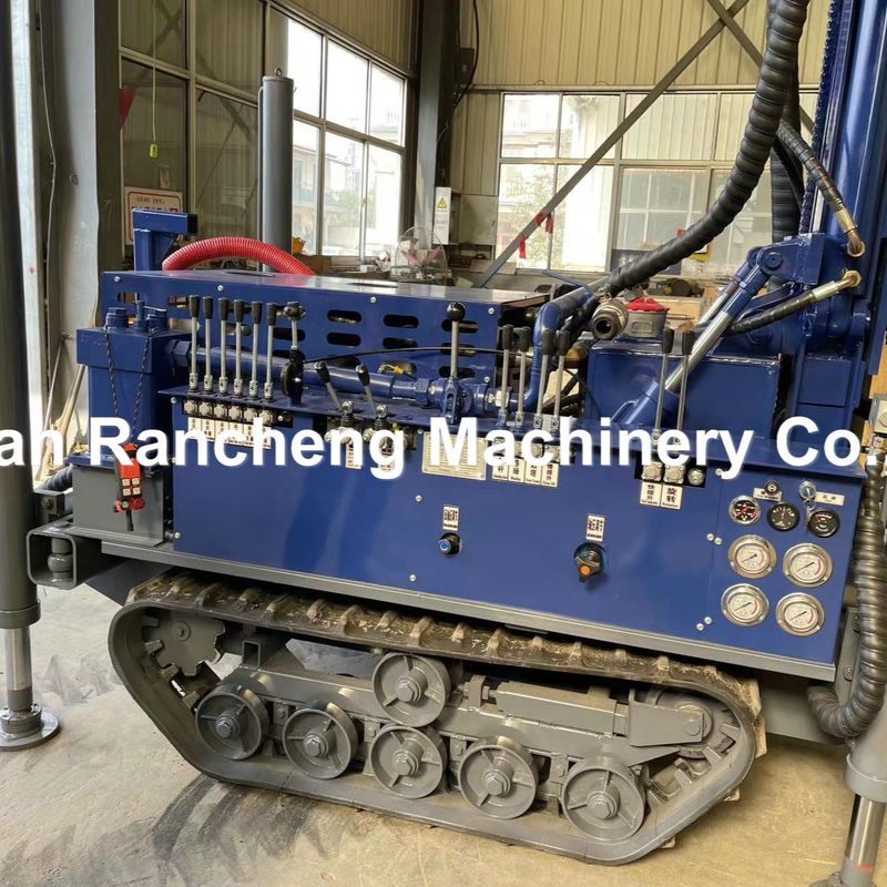 Profondeur 180m Mini Crawler Machine de forage de forage avec moteur diesel de 77,3 kW