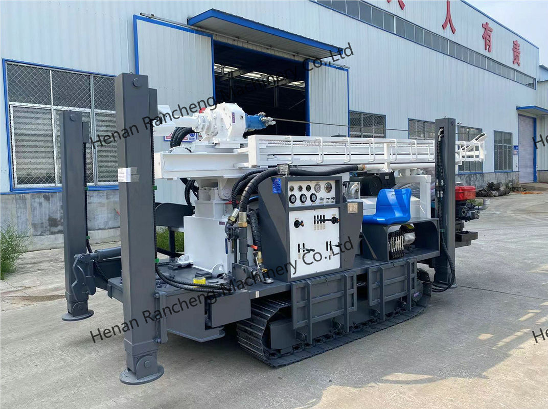 Machine de forage de puits d'eau de 1000 m de profondeur 105 mm - 800 mm Dia 179KW Rig de forage de puits profonds