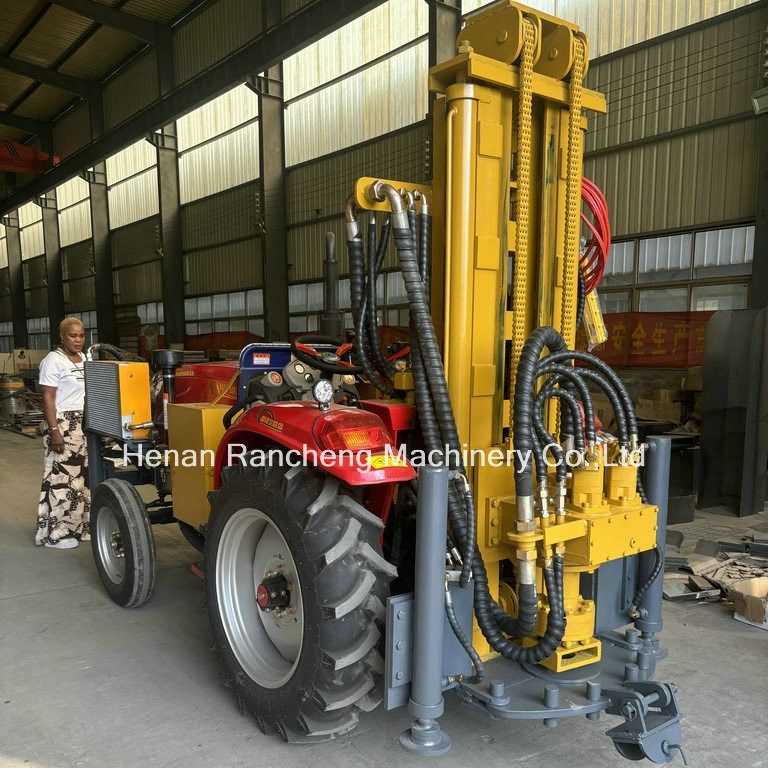 200m Tracteur monté à grande puissance Machine de forage de puits d'eau Tracteur Forage de puits profonds