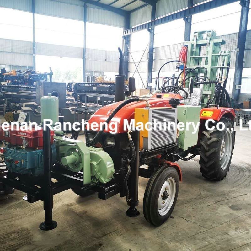 Forage de puits en eau profonde monté sur un tracteur de 200 m 45 HP Moteur diesel Forage hydraulique de puits d'eau