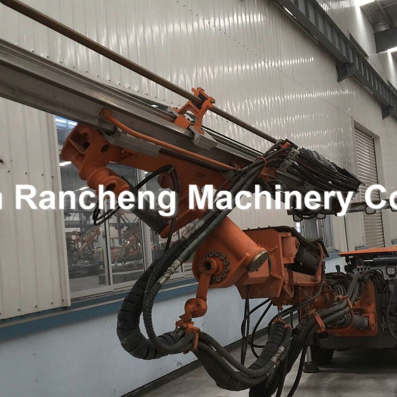 RCZ-22J tout hydraulique Jumbo forage de tunnel Rig 3880mm profondeur de forage Avec 93KW / 125HP moteur diesel puissance