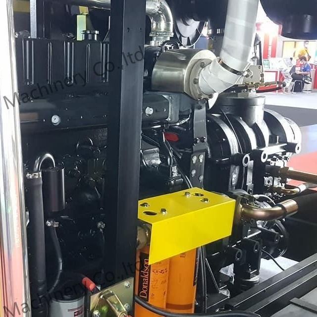Capacité 1107CFM Pression 25bar Compresseurs à vis à moteur diesel Compresseurs d'air portables