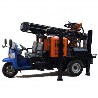 200m 22 HP Futian Marque Tricycle monté Hydraulique DTH Forage Rig Avec une plus grande puissance d'air
