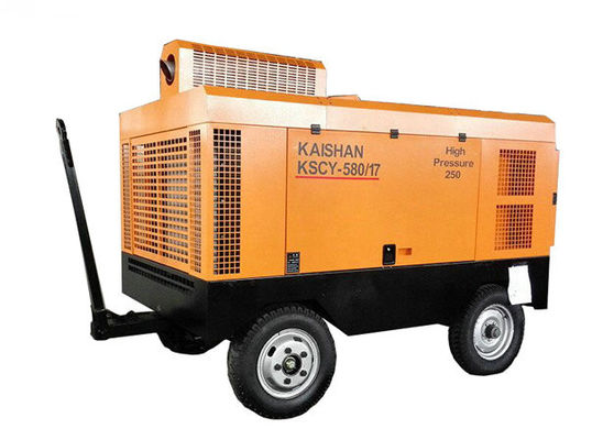 Compresseur de forage à air de capacité d'huile de 48L Cu-mmins 6CTA8.3 - C260 Pression de travail de 17 bar