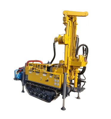 Petite machine de forage de puits d'eau à rampe 42 kW Moteur 150 m Profondeur de forage