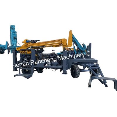 Machine de forage de forage à quatre roues montée sur une remorque 220m Profondeur 65KW Moteur