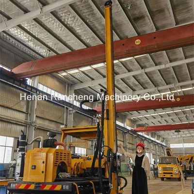 Conducteur de pile solaire avec système hydraulique à vanne directionnelle personnalisée