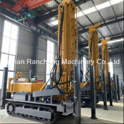 Machine de forage de puits d'eau